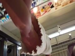 Upskirt Penny Romania ( sub fusta )