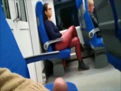 O student? îmi suge pula în tren